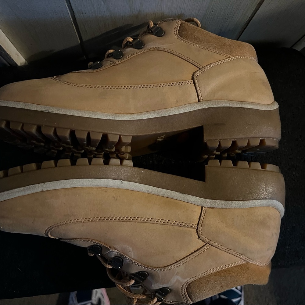 Size 10 Mens Lugz